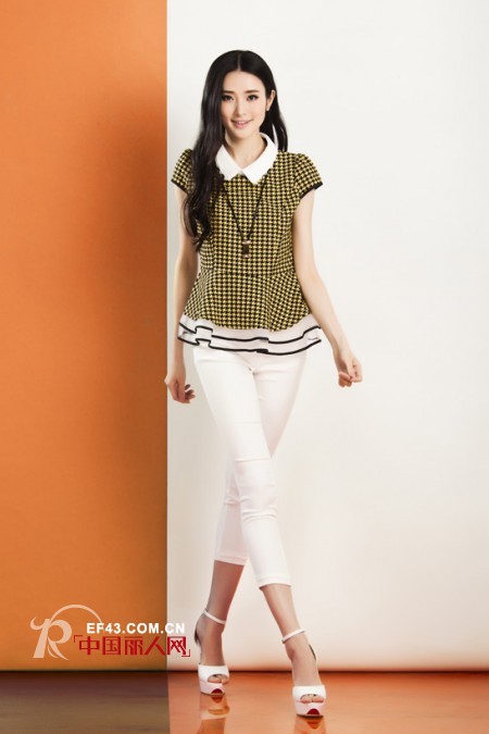 如何利用上衣穿出水蛇腰 蜂腰设计的上衣怎么搭配