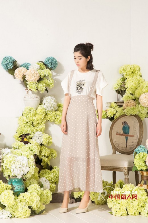 欧陆天使女装夏季又到了演绎裙子的季节
