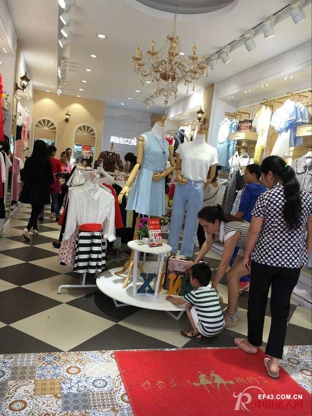 相约女孩广西北流店开业啦