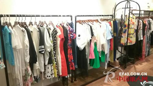 新店｜热烈庆祝【春美多】安燕女士新店生意兴隆 开业大吉