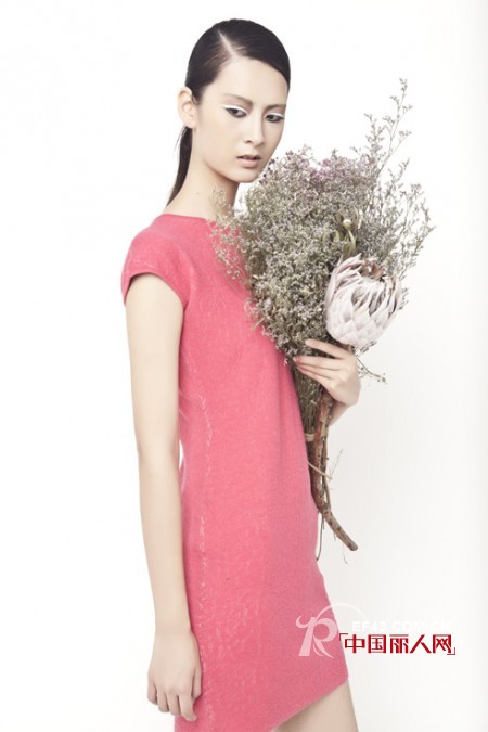 衣架-sedurre attrarre