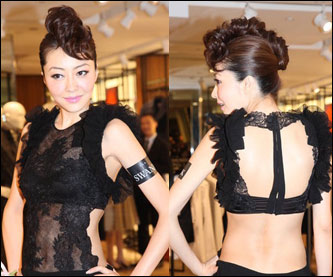 从大陆妹变身香港第一名模 内衣美背成就时尚圈地位