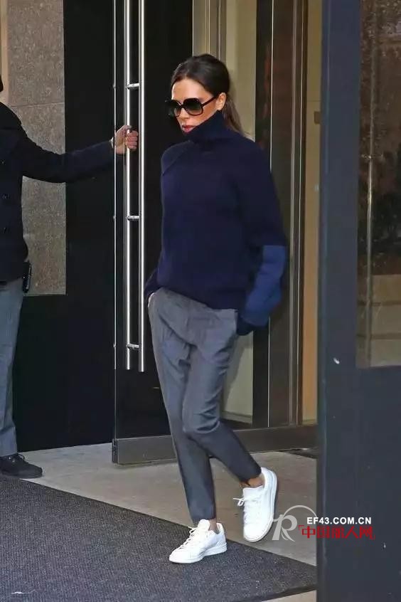 高领毛衣要怎么穿时尚 楚阁为你支招