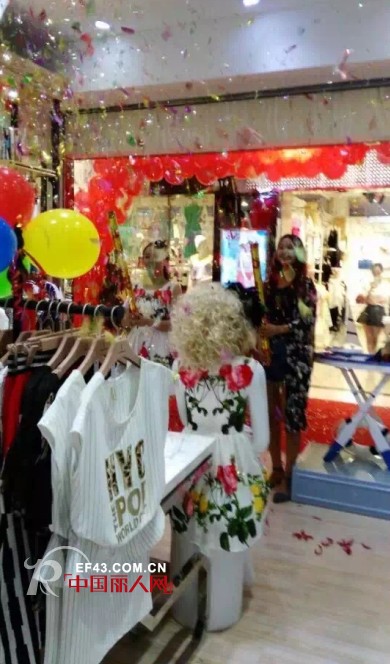 热烈庆祝集韩号时尚韩版女装花都狮岭店开业大吉