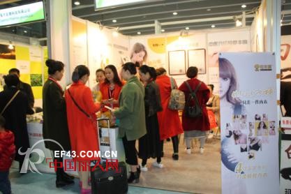 可丰满丰胸内衣一经面市，即受邀参加各大展会，人气爆棚