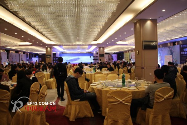 可丰满丰胸内衣一经面市，即受邀参加各大展会，人气爆棚