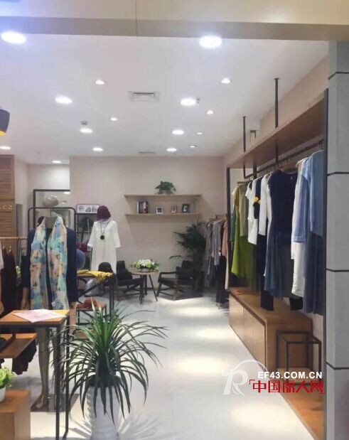 Eall.cz/意澳 |江苏&middot; 扬中通达商厦店 隆重开业!