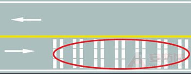 Road lateral deceleration marking