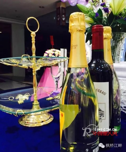 【浪漫七夕 相约摩尔城亦熙专柜】 深圳市摩尔城亦熙专柜 隆重开业