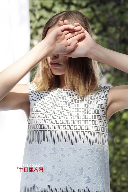 喜讯：奕色女装甘肃酒泉店和内蒙古呼和浩特店即将开业啦！