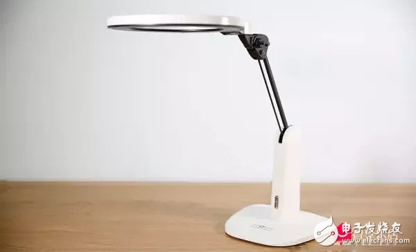 Comparison of 5 LED desk lamps _ which is better?