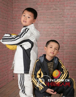 奇奇库品牌，呈现欧美传统经典风格的童装