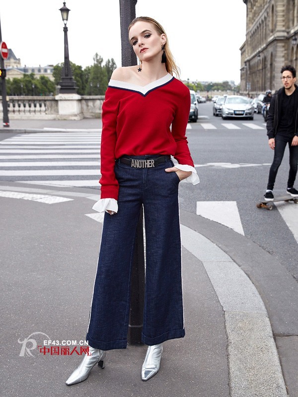 长袖露肩装好看吗&nbsp; 大红色上衣搭配什么裤子