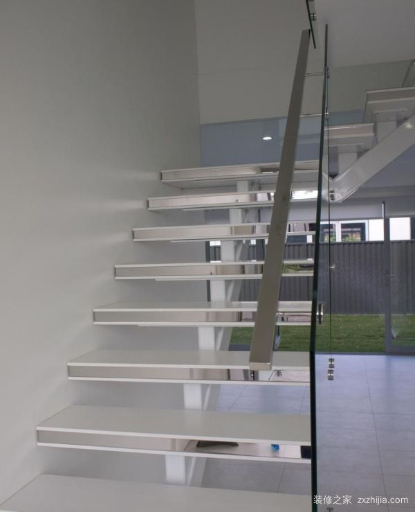 不锈钢楼梯扶手制作方法