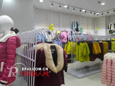 热烈祝贺都市衣柜品牌女装中山沙溪店隆重开业