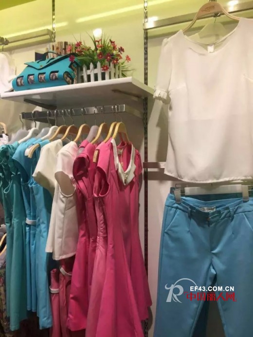 祝贺彤欣格云南省代生意兴隆