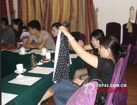 暖倍儿潍坊2012秋冬新品推荐会圆满落幕