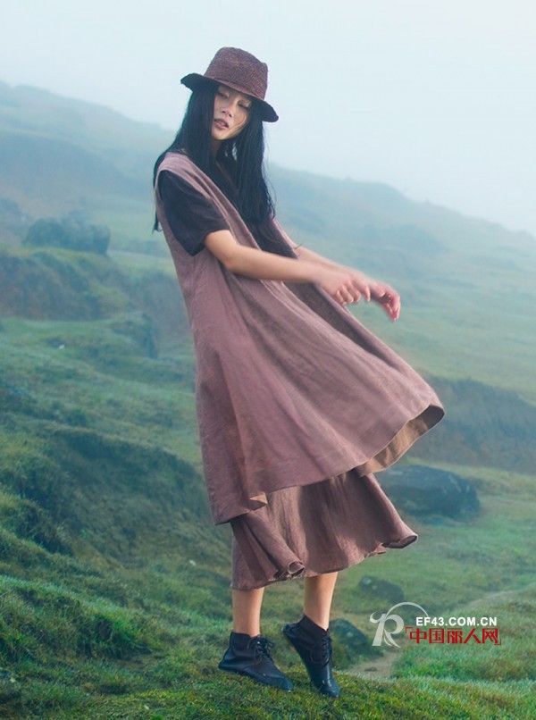 文艺女生都穿什么衣服？文艺风格气质穿搭