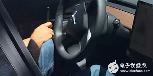 From the simple to the simple, Tesla Model3 electric car real car interior exposure, simple and extremely!