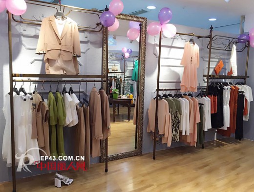 only simple 唯简女装品牌云南昆明宜良店璀璨开业