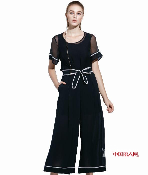气质女人一定要穿的6件衣服，你穿过几件？