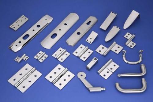 E-commerce promote hardware accessories to break the traditional marketing pattern