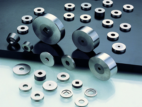Domestic hardware mold industry market encounters obstacles