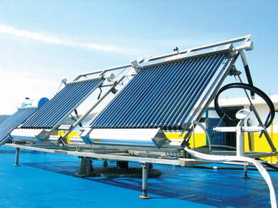 Tankless era solar water heater welcomes new development