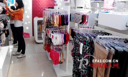 英姿丽人品牌内衣加盟店四川西充店盛大开业