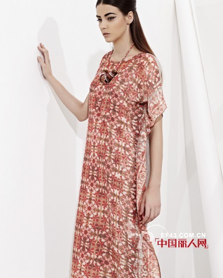 原创设计女装品牌搭配 个性原创长裙搭配