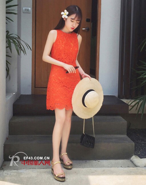 蕾丝连衣裙 帮你打造知性女人style