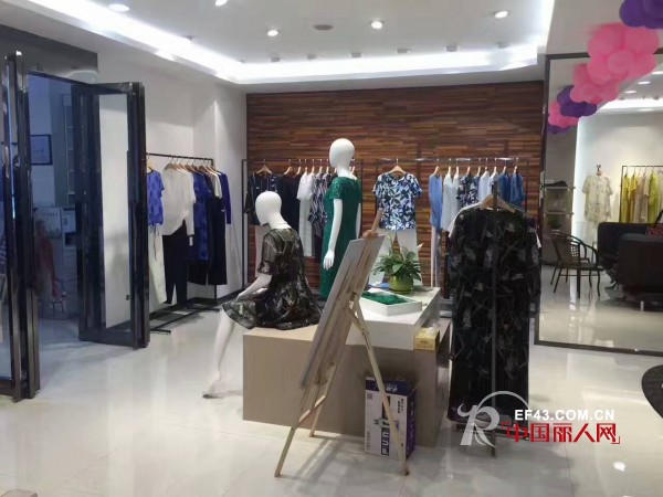 好消息！太和女装安阳会所店盛大开业衣服免费送 还有丰厚礼品相赠！