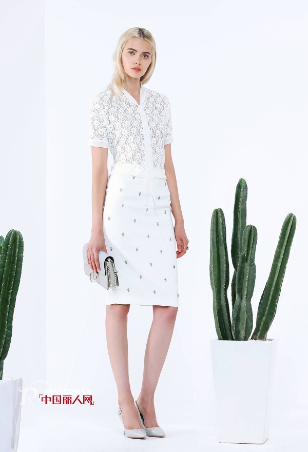 精致女人的衣橱里，永远少不了这类单品！