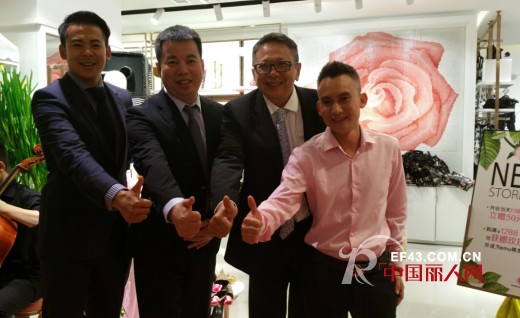 [玫瑰帝都盛放]emu北京首家红玫瑰店于西单君太百货盛大开业！