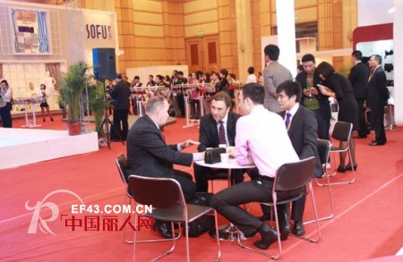 金秋斗艳:中国首个高端品牌内衣展上海隆重开幕