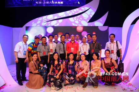 小妇人内衣祝大家在新的一年里和气致祥、身体健康！