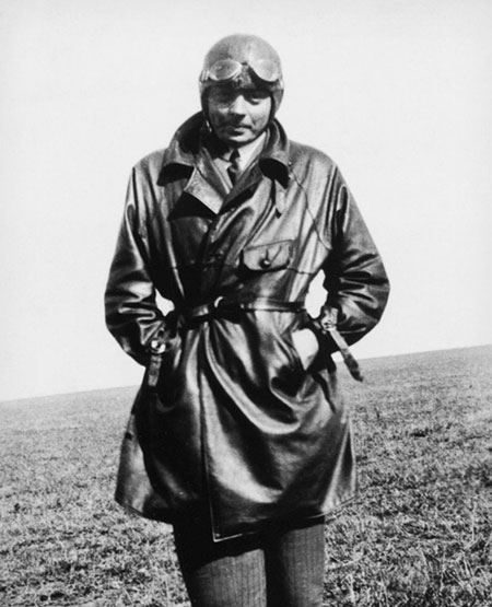 Wear a wrist watch miss the classic watch in the name of the deceased