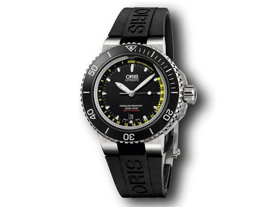 Wang Liya participate in ORIS diving watch new release activities