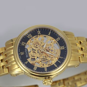 Gold-plated case elegant and noble