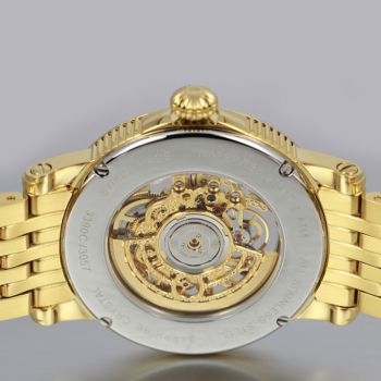 Back through the end of the table, the Swiss original movement equipped with functional drill