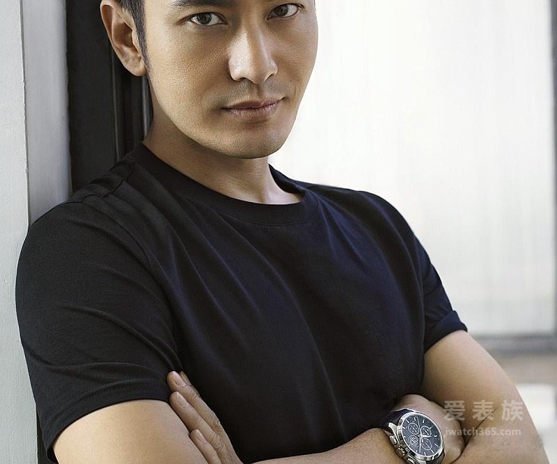 Huang Xiaoming West Ossetia, Tissot Couturier Kutu series automatic chronograph watch with their peers