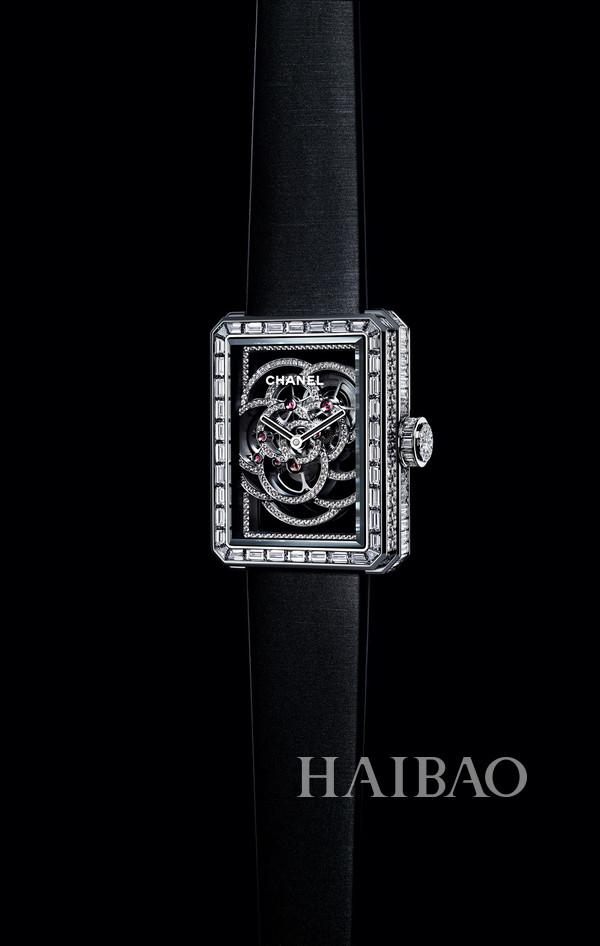 Chanel Premiere camellia hollow watch