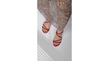 Women's Flat Sandals with Stylish Straps