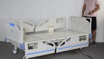 Portable Casters 3 Function Adjustable Folding Clinic Furniture Electric Medical Patient Nursing Hospital Bed1