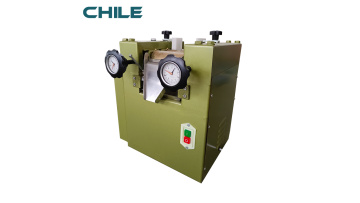 CSG65 three roller mill with material