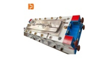 High Quality Precision Stamping Die/Tooling/Mould for Auto Parts Mold1