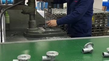 Stainless steel automobile castings