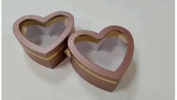Heart shape box with ribbon handle