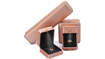 Wholesale luxury jewelry packaging box with lights Champagne storage box pendant necklace bracelet ring earrings led jewelry box1