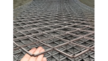expanded metal mesh (2)